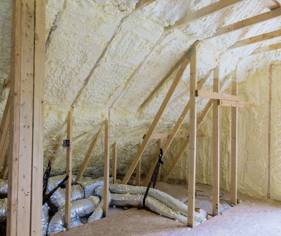 Katusealuse soojustamine PUR vahuga näide